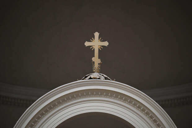 Священник Артемий Лутченко объяснил, можно ли ходить на кладбище в Пасху