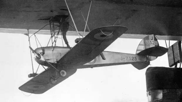 De Havilland DH53 Hummingbird J7325 R33 trials