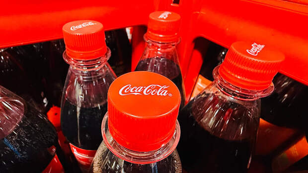 Coca-Cola продлила срок действия двух товарных знаков в России на 10 лет
