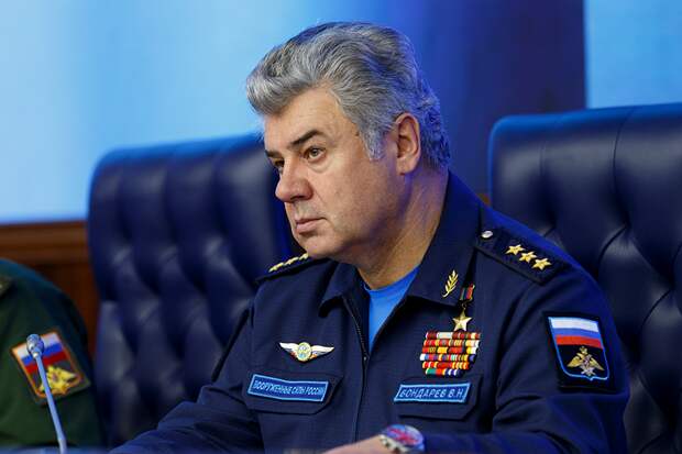 Виктор Бондарев, председатель Комитета по обороне и безопасности при СФ РФ. Источник изображения: https://vk.com/denis_siniy