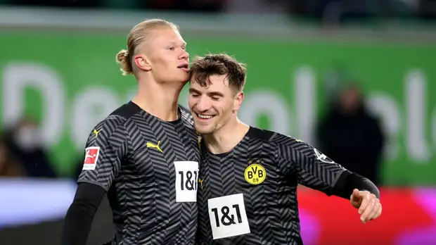 Гол Холанда помог «Боруссии» одержать волевую победу над «Вольфсбургом» в Бундеслиге