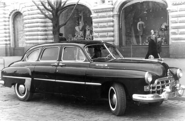 Фотоотчет о реставрации ЗИМ (ГАЗ-12) 1954 года выпуска