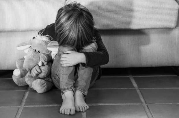 Психолог Царёва объяснила, как критика родителей травмирует детей