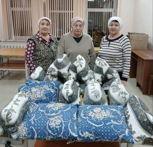 Волонтеры Актанышского района сшили ортопедические подушки для раненых бойцов СВО