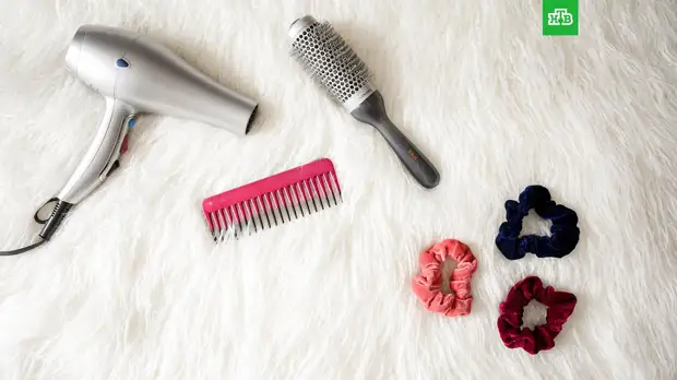 Врач рассказала, как правильно сушить волосы феном