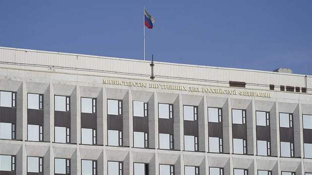 В МВД раскрыли подробности о получивших «золотые визы» в РФ иностранцах