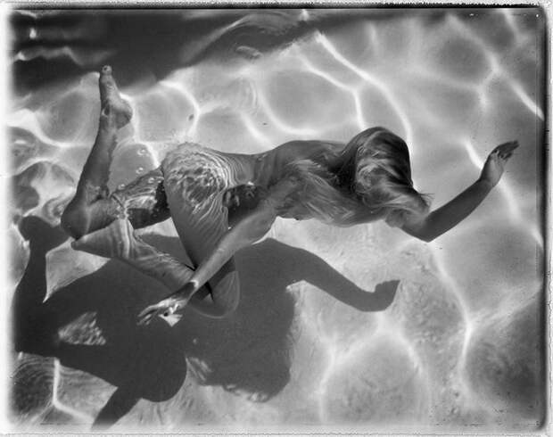 Обнаженные люди под водой: фотографии Deanna Templeton