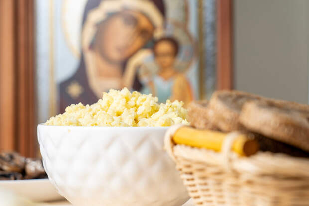 Диетолог Соломатина посоветовала не переходить на постную пищу резко