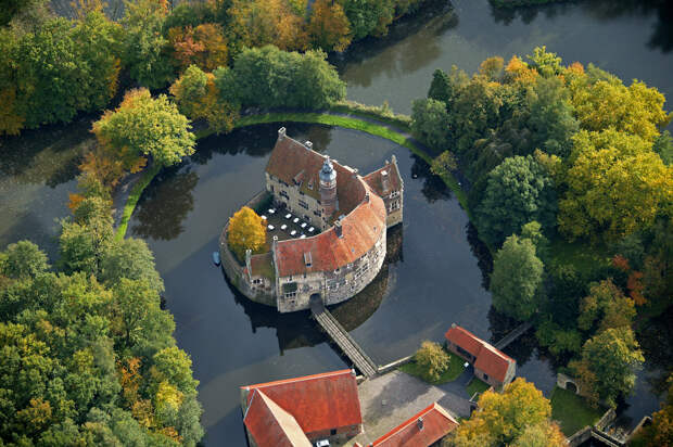 NewPix.ru - Замки Германии - Вишеринг (Castle Vischering in Ludinghausen)