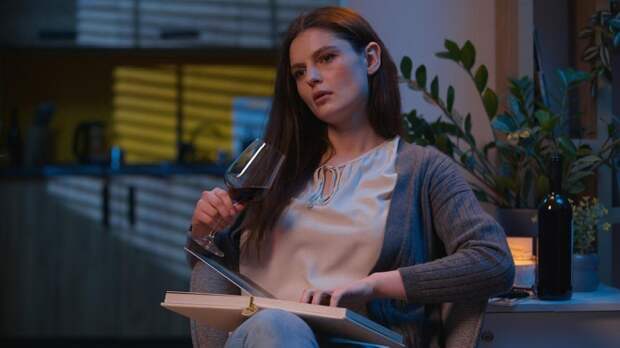 Пьющая жена: как мужу вовремя заметить проблему и помочь, не навредив