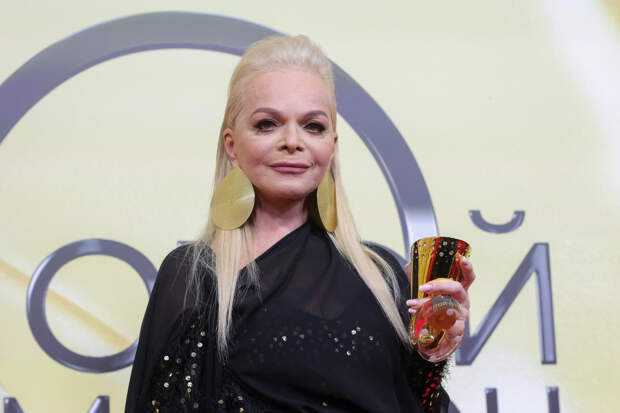 Депутат Нилов выступил против тотального запрета Долиной в новогоднем эфире