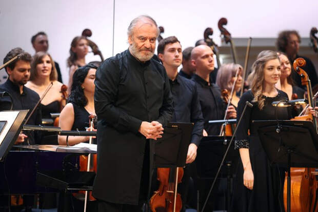 Дирижер Валерий Гергиев