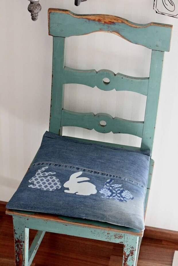 Сидушка на стул из старых джинсов, фото из интернета.