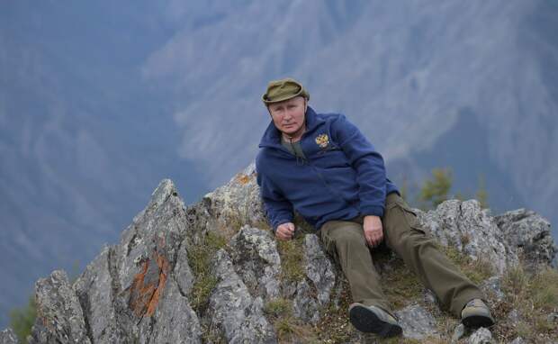 Статья Владимира Путина «Об историческом единстве русских и украинцев» обращена не только к Украине, но и...