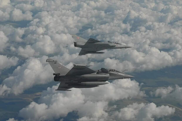 La Tribune: ОАЭ отказались платить Франции €3,5 млрд за программу Rafale F5