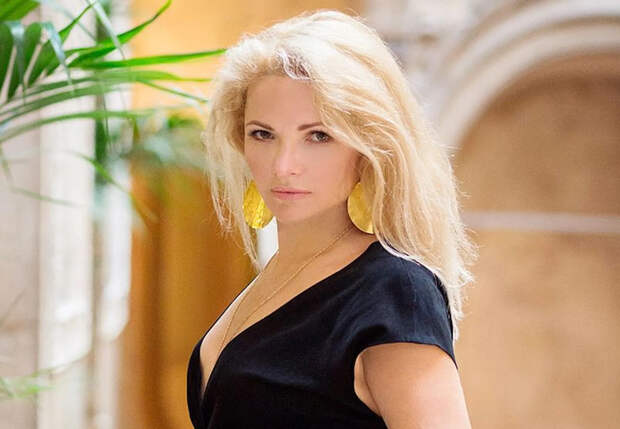 "Оскорбления женщин в нашей стране — это норма". Бывшая жена Дмитрия Пескова выступила против Владимира Соловьёва и поддержала Викторию Боню