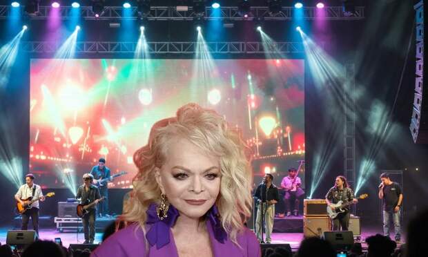 Долина наслаждается отдыхом на курорте, пока продолжается скандал с квартирой