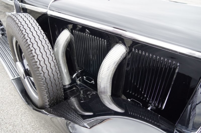 Кабриолет Mercedes-Benz 770K из музея гоночной трассы Индианаполиса