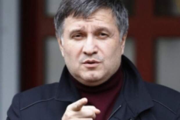 https://static.ukrinform.com/photos/2015_02/thumb_files/360_240_1423652997-arsen-avakov.jpg