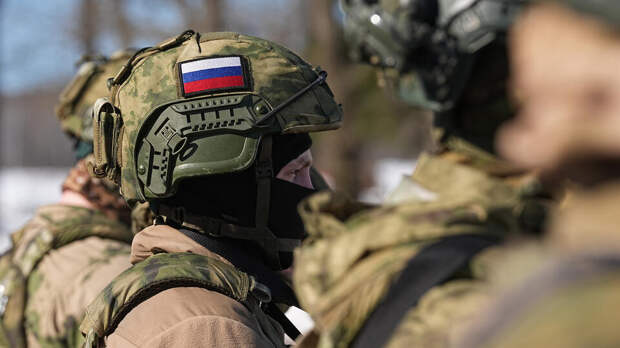 Бойцы ВС РФ обхитрили группу ВСУ, когда боевики пытались взять их в кольцо