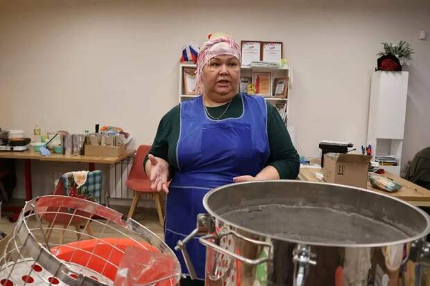 Актанышские волонтеры наладили выпуск быстроразогреваемых блюд для бойцов СВО