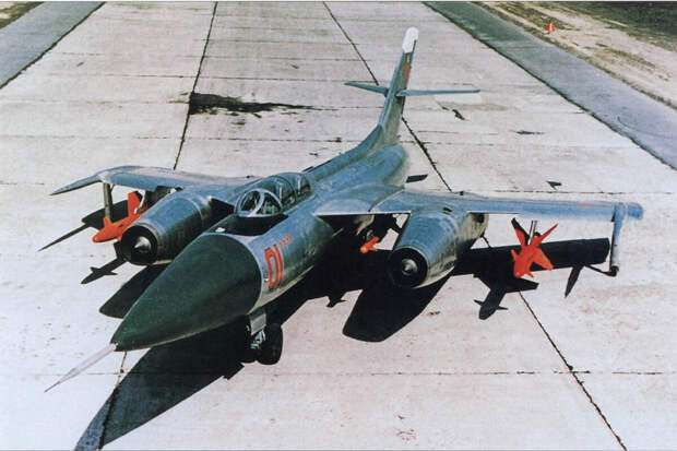 Перехватчик Як-28 разбился в Берлине 60 лет назад, уходя от жилых кварталов