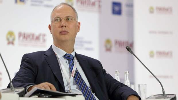 Дело Эпштейна укрепило позиции сторонников теории заговора, считает Дмитриев