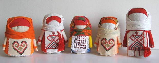 Куклы - обереги. Фото: stitchmaker.ucoz.ua