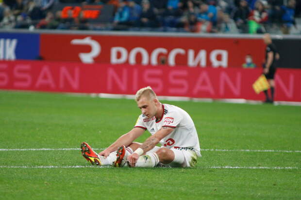 Баринов не имел права играть с «Акроном» из-за желтых карточек, «Локомотиву» могли засчитать техническое поражение