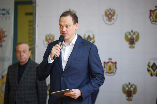 Павел Малков: Врачи и фармацевты должны своим примером показывать приверженность к здоровому образу жизни