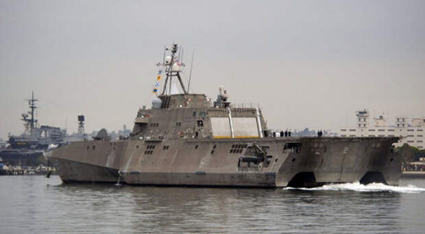СМИ назвали американские боевые корабли «плавучей кучей мусора»