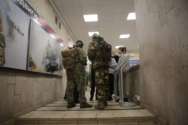 Пункт отбора на военную службу на Яблочкова. Фото: Андрей Дмытрив