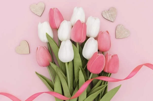 Флорист Агеенко рассказала, какие цветы выбирают мужчины на 8 Марта