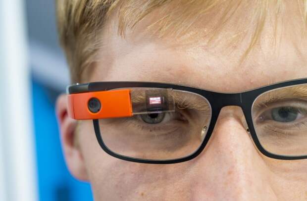 bmw goolge glass 11 Предсерийное тестирование автомобилей с помощью гарнитуры Google Glass.