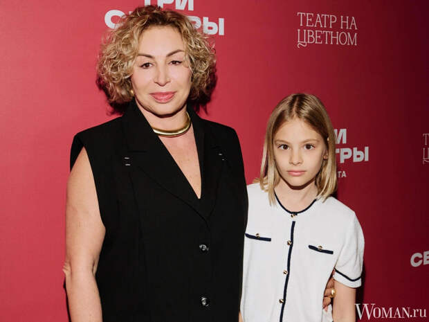 Мать и дочь рэпера Тимати вместе появились на премьере