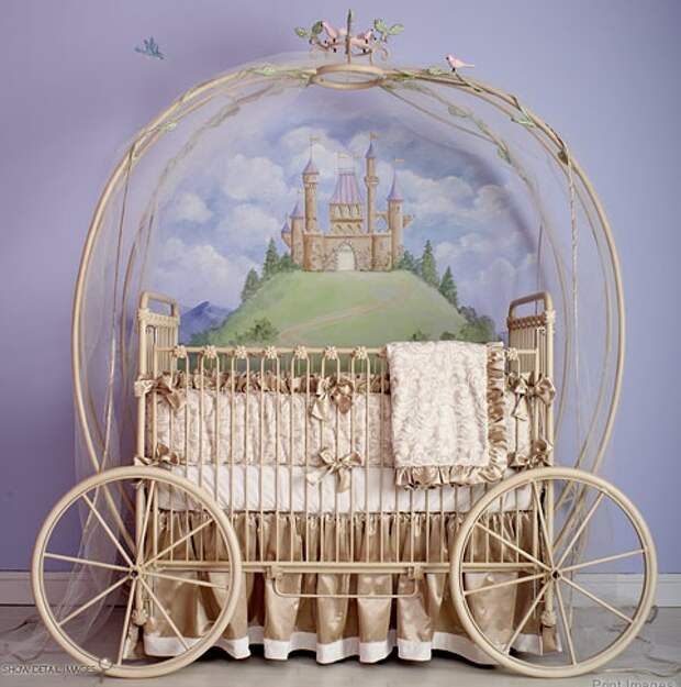 Самая дорогая кроватка для новорожденного Princess Coach Iron Crib от PoshTots, стоимость 4,7 тысяч долларов Самая дорогая кроватка для новорожденного Princess Coach Iron Crib от PoshTots, стоимость 4,7 тысяч долларов