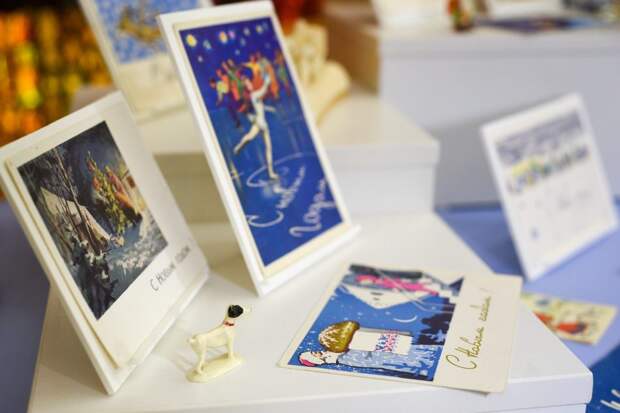 В Митине открылась выставка советских новогодних открыток