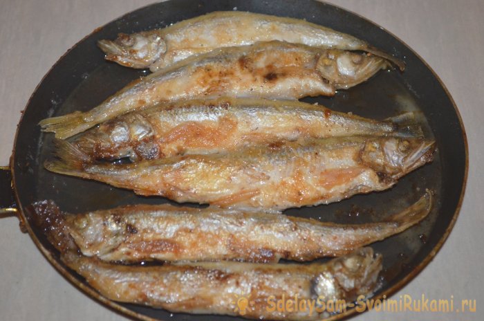 Как пожарить рыбу корюшку быстро и вкусно