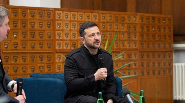 Зеленский оскандалился из-за ошибки на награждении немецкого министра