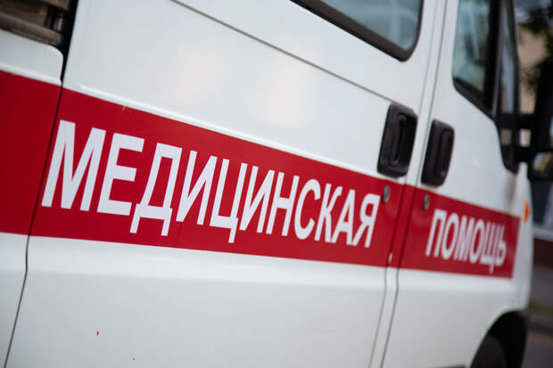 Ребенок из скорой, застрявшей в Петербурге из-за женщины, не пострадал