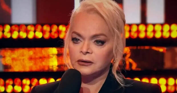 Стало известно о переживаниях Долиной на фоне скандала