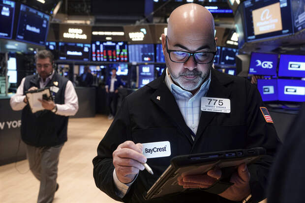 Мировые биржи растут, а Япония падает из-за слабой экономики и праздников