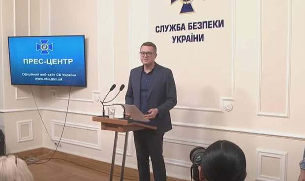 Зеленский заявил, что снял с должности главу СБУ Баканова на основании статьи Дисциплинарного устава