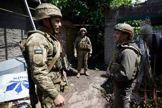 США выступают инициатором нагнетания военной риторики против воли Киева