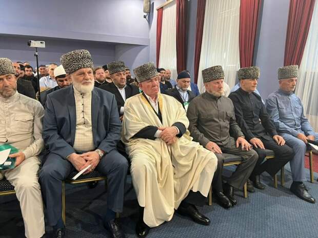Уважаемые муфтии Дагестана обратились к главе региона и попросили наказывать участников погрома в Махачкале "по традициям".