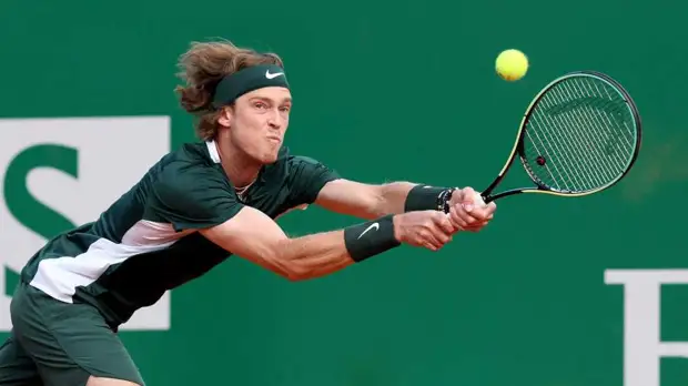 «Кумиры у меня были только в детстве, сейчас слежу только за собой»