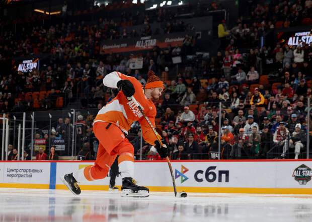 Дронов победил в конкурсе на силу броска, Миллер из «Ак Барса» - третий