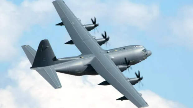 Американцы уничтожают свои самолеты, чтобы они не достались Ирану