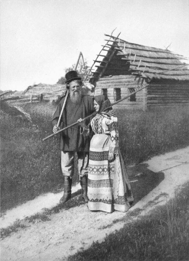 Еще одна крестьянская пара - 1900-е годы.
