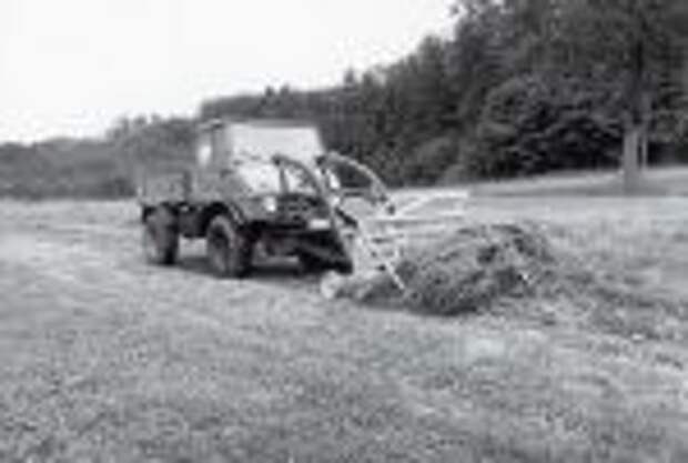 Mercedes-Benz Unimog